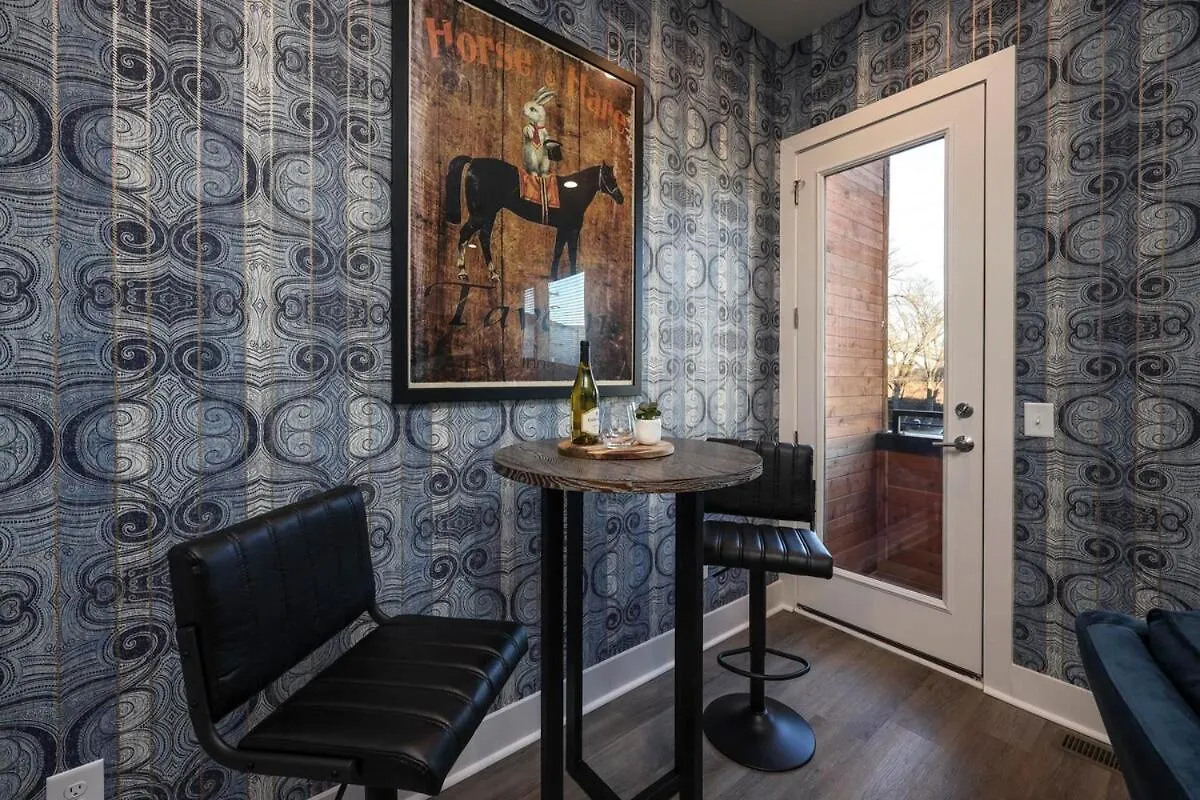 New Lux Townhome 6 Mins To Dt Rooftop Sleeps 12 Nashville 0*,